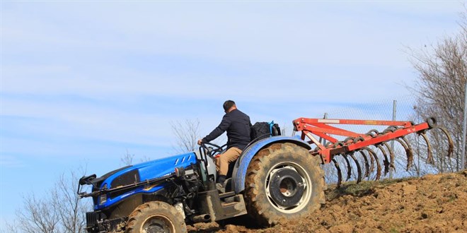 Kredi faizleri trakt�r sat��lar�n� vurdu: Tar�m�n lokomotif �ehirlerinde d����! - Son Dakika Haber