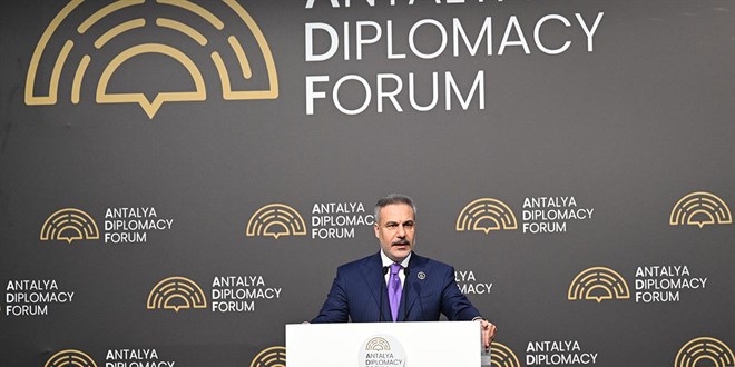 Bakan Fidan: B�lgede �ok ciddi siyasi krizler var! - Son Dakika Haber