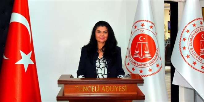 T�rkiye Ebru Ba�savc�y� konu�uyor: 6 y�ll�k sis perdesi aralan�yor!