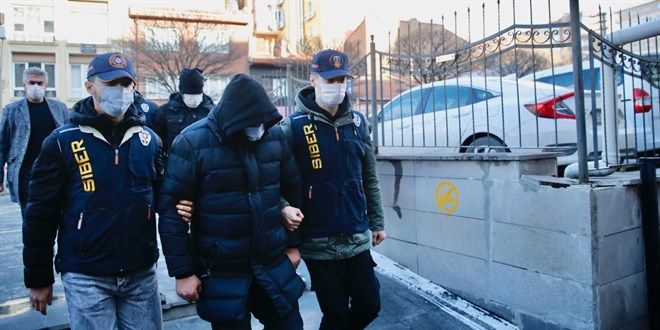 Milyarl�k bahis �etesi ��kertildi: 40 ilde 102 g�zalt� - Son Dakika Haber