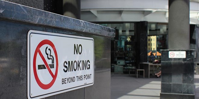 �ngiltere'de 1 0cak 2009 sonras� do�anlara �m�r boyu sigara yasa��