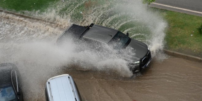 Meteorolojiden 6 kente 'kuvvetli ya���' uyar�s�