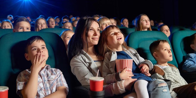 23 Nisan'a �zel �ocuklara sinema kampanyas�