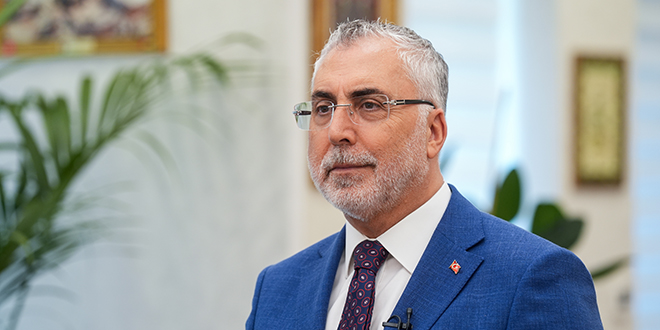 Bakan I��khan: 200 bin gen� Ulusal Staj Program�'na dahil edilecek