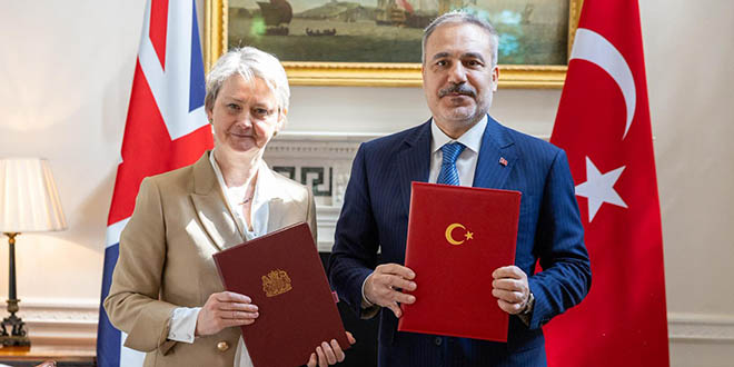 Bakan Fidan, �ngiltere'de: 'Stratejik Ortakl�k �er�eve Belgesi' imzaland� - Son Dakika Haber