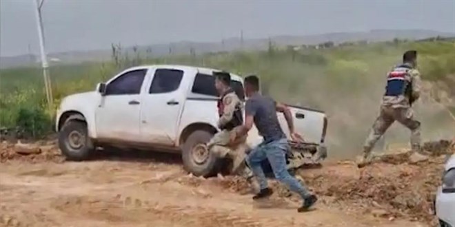 S�n�r hatt�nda film gibi kovalamaca - Son Dakika Haber