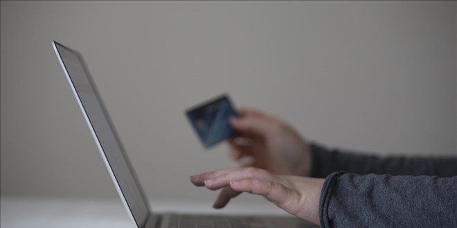 Paray� al�p �r�n� g�ndermeyen siteye 'iade' karar� - Son Dakika Haber