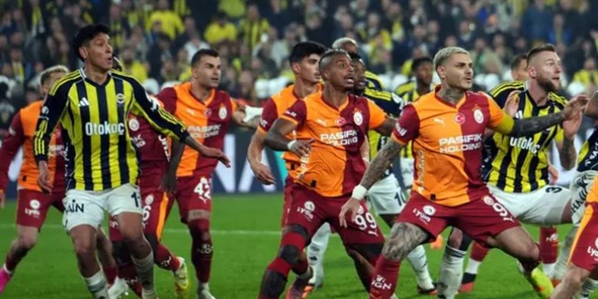 Galatasaray ile Fenerbah�e derbisinde ilk 11'ler belli oldu - Son Dakika Haber