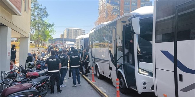 Kayyum y�netimindeki Halfeti Belediyesi'ne operasyon: 46 ��pheli adliyede - Son Dakika Haber