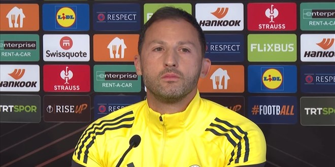 Fenerbah�e'de Tedesco ve Devin �zek ile yollar ayr�ld� - Son Dakika Haber