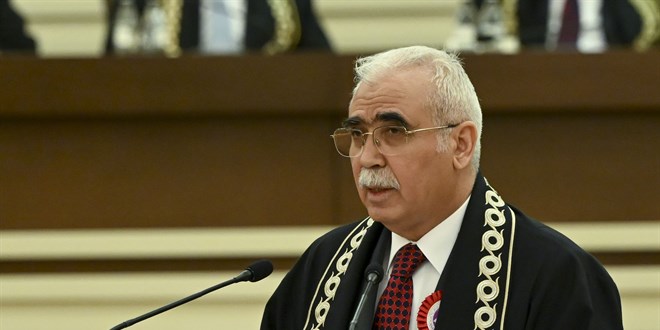 AYM Ba�kan�'ndan hakimlere: Cesur ve do�ru olun! - Son Dakika Haber