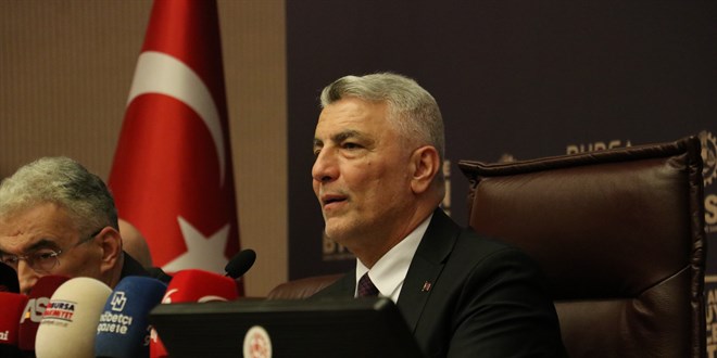 Bakan Bolat: H�rm�z Bo�az� kapal�yken g�zler bize �evrildi - Son Dakika Haber