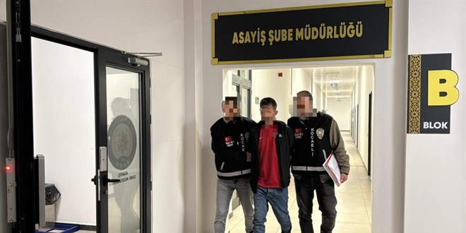 K�z�n�n d���n�ne 2 g�n kala 8 b��ak darbesiyle e�ini �ld�rd�