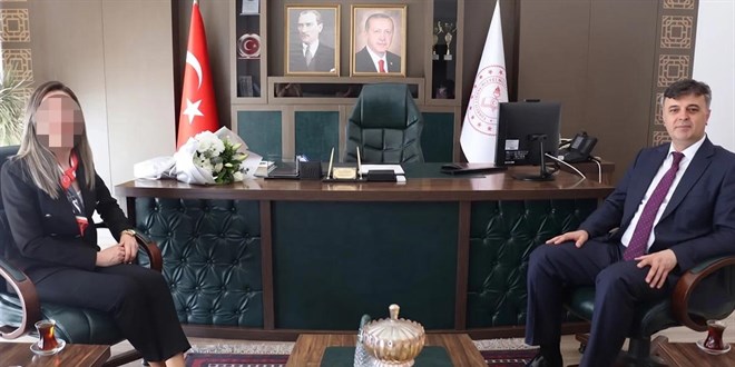 Milli e�itim m�d�r�n�n okul m�d�re att��� mesajlar bir aileyi y�kt� - Son Dakika Haber