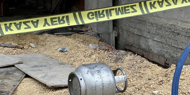 �n�aatta kafas�na mutfak t�p� d��en i��i hayat�n� kaybetti