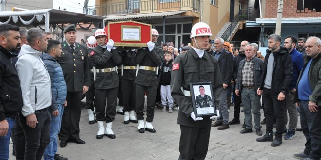 Bal�kesir'deki trafik kazas�nda hayat�n� kaybeden uzman �avu� son yolculu�una u�urland� - Son Dakika Haber