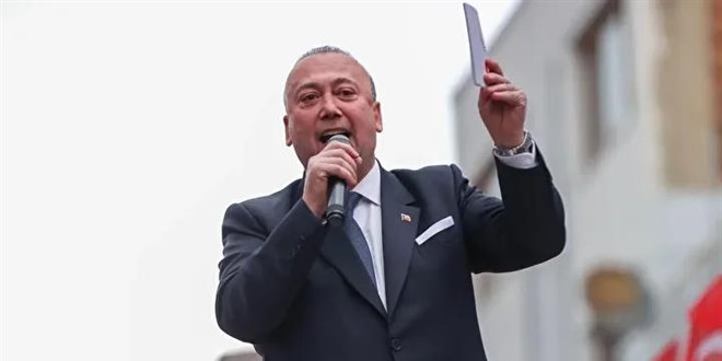 CHP, �zkan Yal�m'� oy birli�iyle ihra� etti