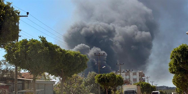 Antalya'da depo yang�n� - Son Dakika Haber
