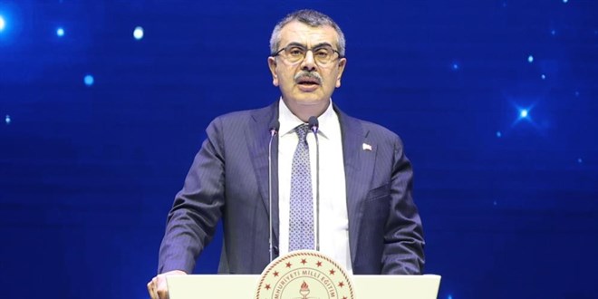 Bakan Tekin: Gen�lerin ruhu algoritmalara b�rak�lmamal� - Son Dakika Haber