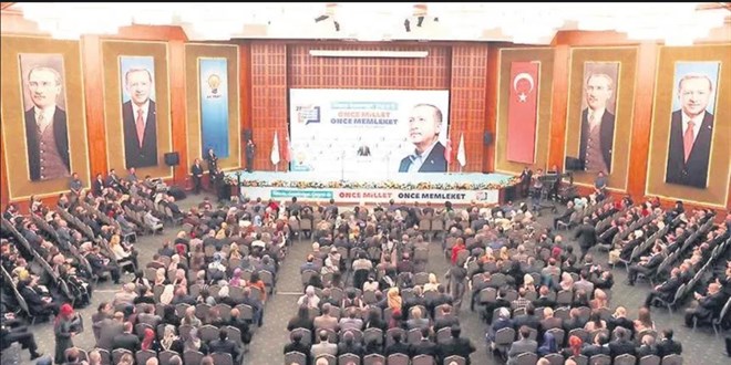 AK Parti'de kamp mesaisi ba�lad�