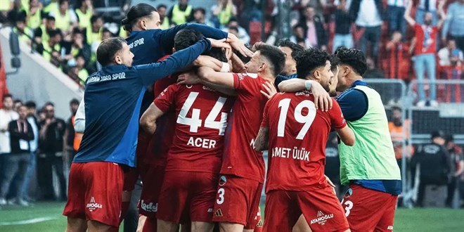 Mardin 1969 Spor 18 y�ll�k hasreti bitirdi: 1. Lig'e y�kseldi - Son Dakika Haber