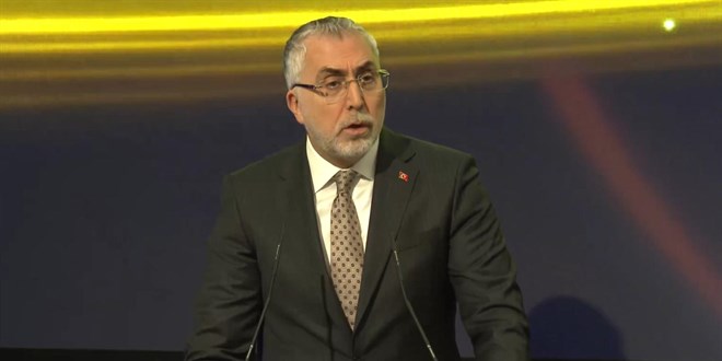 Bakan I��khan: Do�um izni ve �deme s�resi art�r�ld�