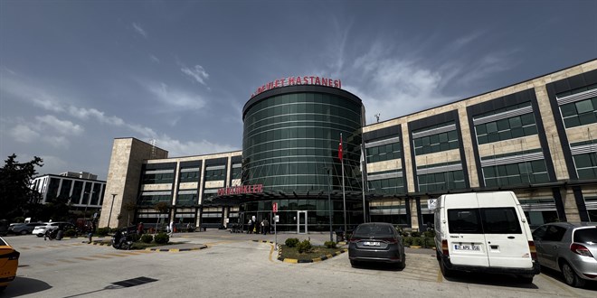 Sa�l�kta �iddet dinmiyor: Yasakl� alana girip kardiyolo�a sald�rd� - Son Dakika Haber