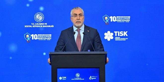 Bakan I��khan: 32 bin 889 personelle insan odakl� �al��malar� s�rd�r�yoruz - Son Dakika Haber