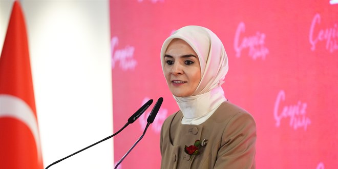 Bakan G�kta�: T�rkiye'de en b�y�k mutluluk kayna�� aile - Son Dakika Haber