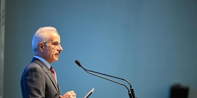 Bakan Uralo�lu: 5G ile ilk g�nden yakla��k 21 milyon abone bulu�tu