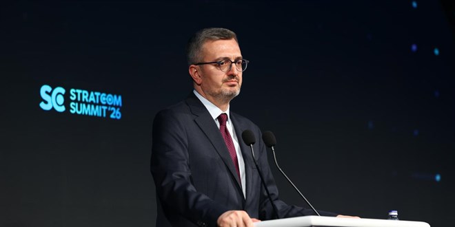 �leti�im Ba�kan� Duran'dan Ayd�n �avu�o�lu i�in ba�sa�l��� mesaj�