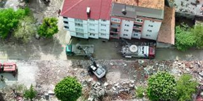 Selde kep�esiyle 30'dan fazla ki�iyi kurtard�
