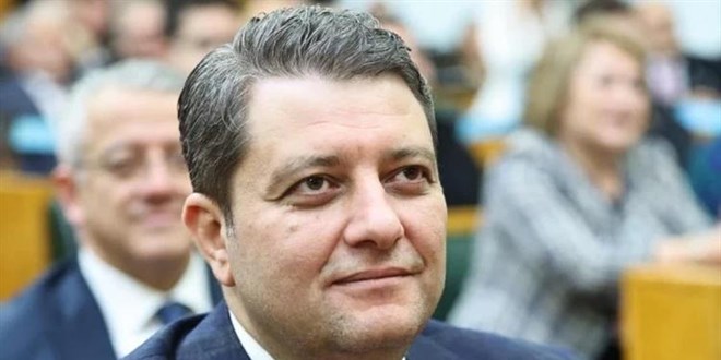 �stanbul Milletvekili Ersin Beyaz �Y� Partiden istifa etti