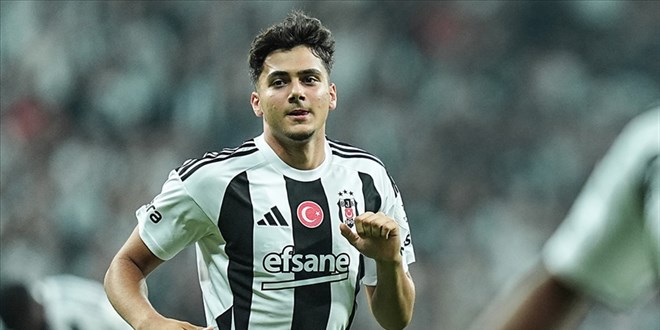 Be�ikta�l� futbolcunun ehliyetine el kondu