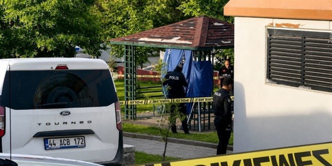 Malatya'da 18 ya��ndaki gen� k�z, �ocuk park�nda �l� bulundu - Son Dakika Haber