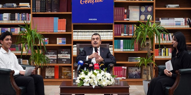Bakan Tekin'den YKS ve mezun ��rencilere uyar�: Eski sorular bitti!