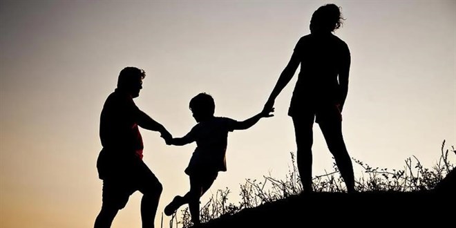 T�rk aile yap�s�nda keskin rol de�i�imi: Evin reisi kad�n oldu!