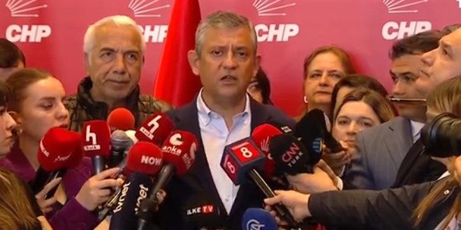 �zg�r �zel: Uzla�� yok, K�l��daro�lu'na grup toplant�s� ba�kanl��� vermem