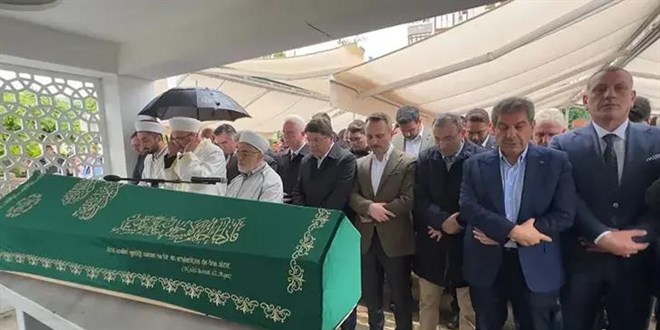 Eski Adalet Bakan� Y�lmaz Tun�'un kay�npederi son yolculu�una u�urland�