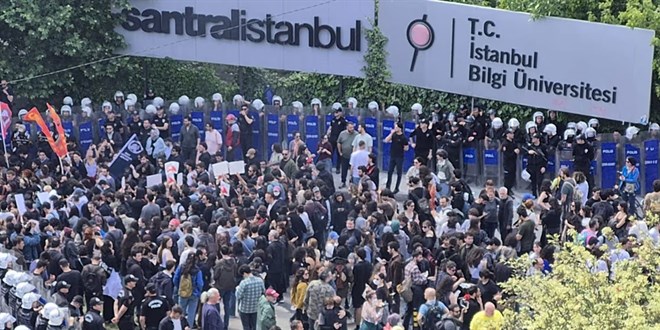 Bilgi �niversitesi'ndeki protestolara polis m�dahalesi