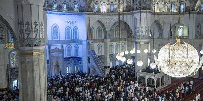�l il bayram namaz� saatleri