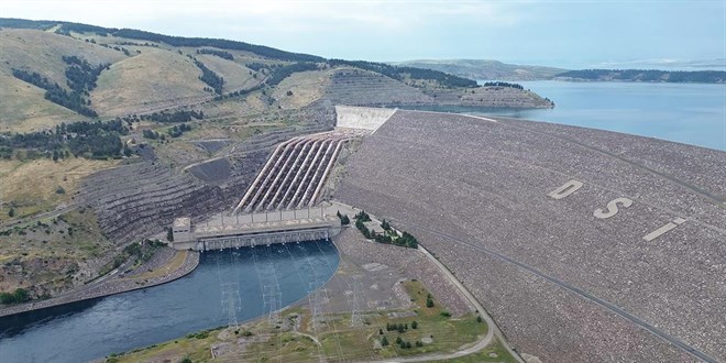 Ya���lar barajlar� doldurdu, elektrik �retiminde rekor geldi