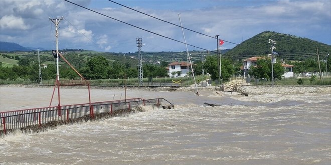 Tokat Valili�inden vatanda�lara ta�k�n uyar�s�