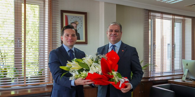 G�� �daresi Ba�kanl���'nda devir teslim: Yeni ba�kan g�revine ba�lad�