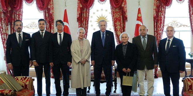 Cumhurba�kan� Erdo�an, 27 May�s darbesi ma�durlar�n�n ailelerini kabul etti
