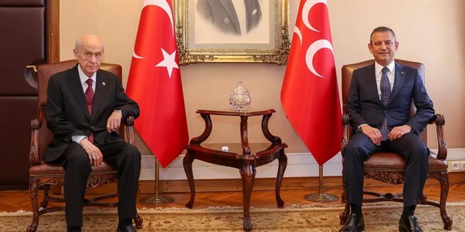 Bah�eli'den �zel'e 'Sa�l���n�za dikkat edin' mesaj�
