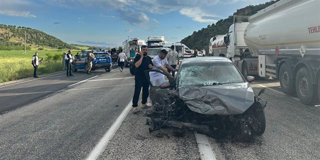 Ad�yaman'da feci kaza: 3 �l�