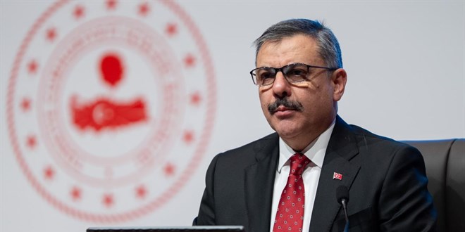 Bakan �ift�i: Yollar� denetlemiyor, sizleri koruyoruz
