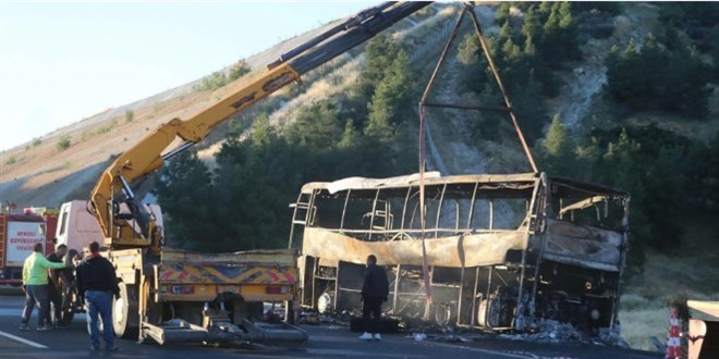 Katliam gibi kazada inan�lmaz detay. Bu adam� nas�l �of�r yapt�n�z