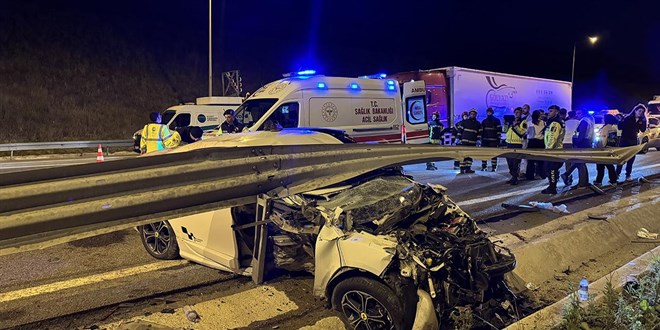 Bayram tatilindeki trafik kazalar�nda 70 ki�i hayat�n� kaybetti